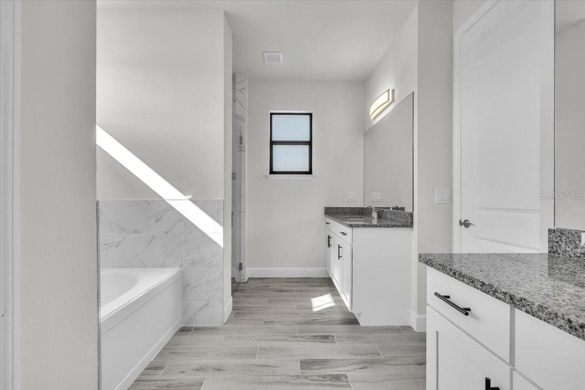Primary Bath - 459 NE 2ND PL, CAPE CORAL