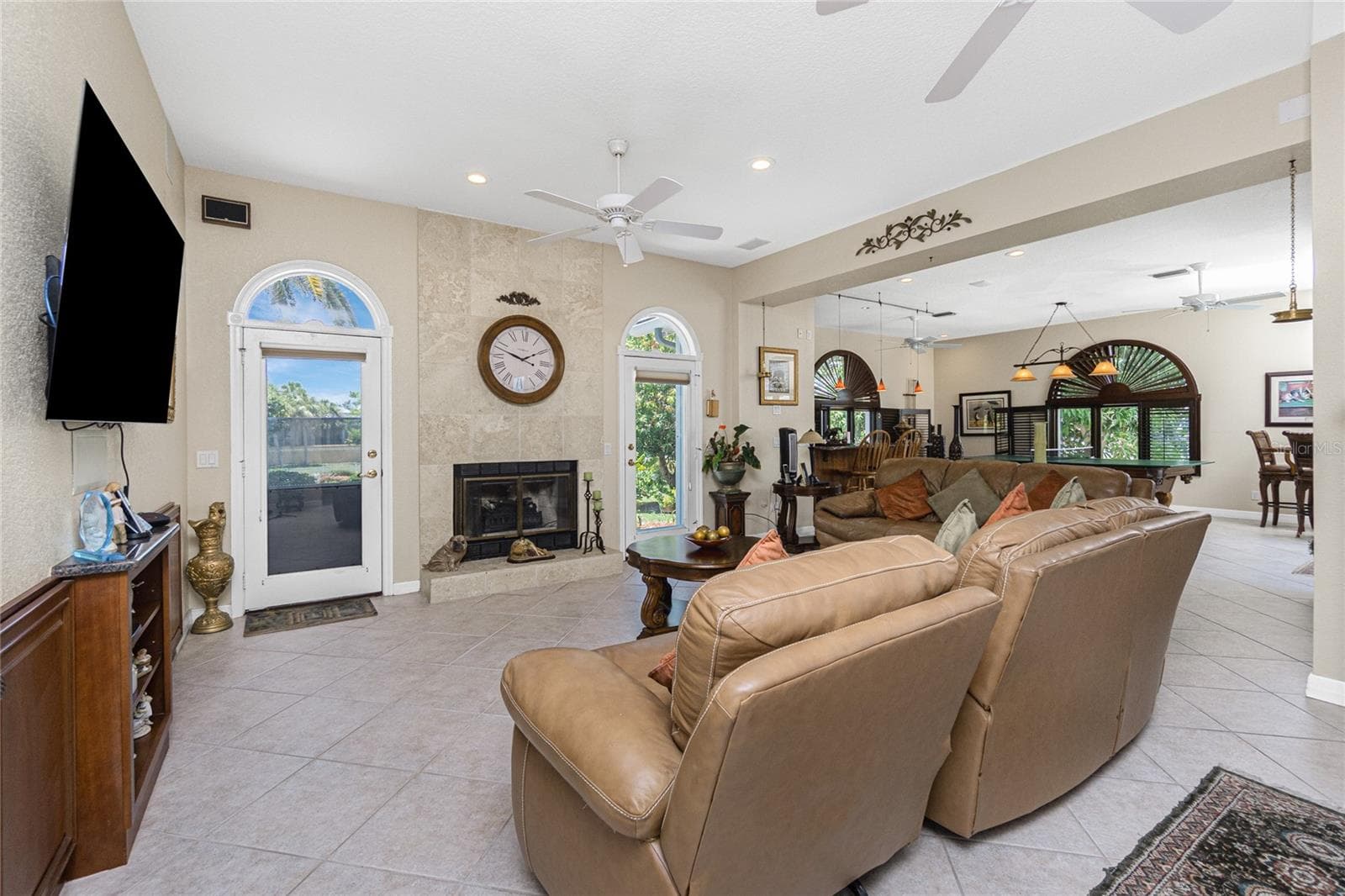 Family Room - 202 GEORGE RD SE, PORT CHARLOTTE