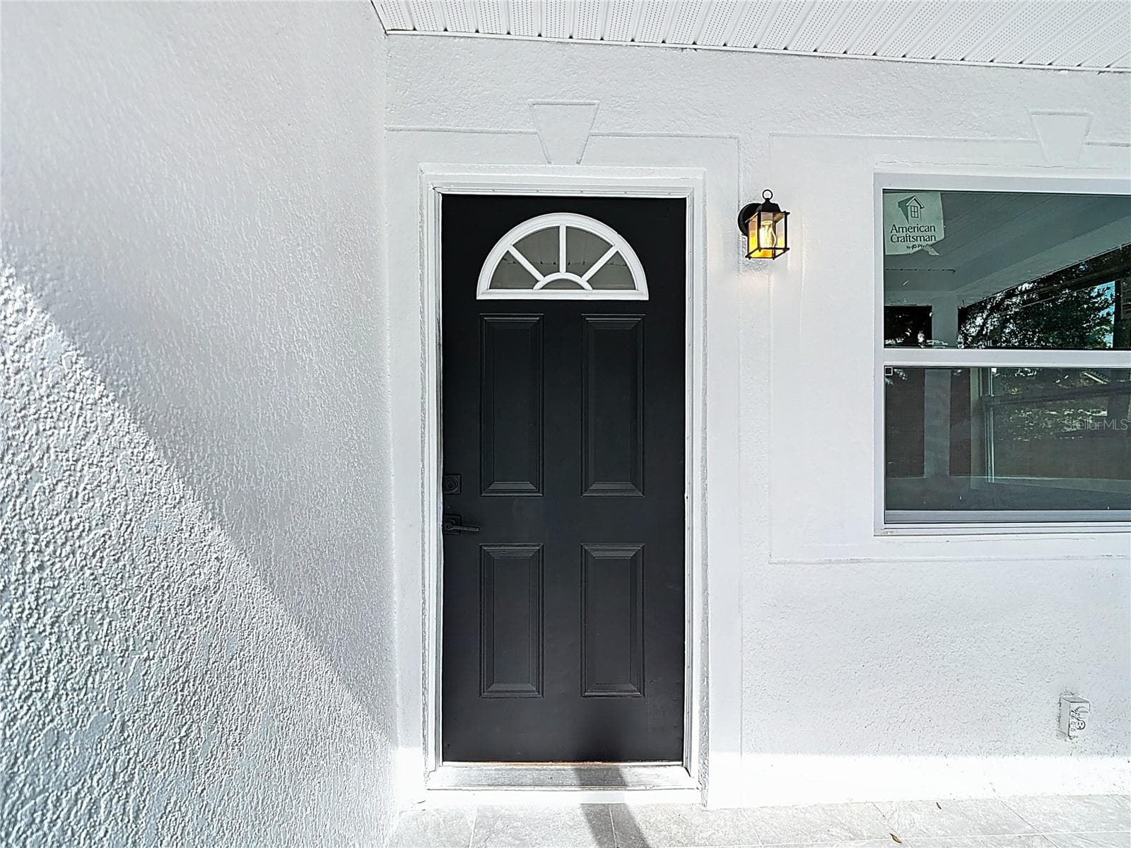 Single Family Residence at 402 E VIRGINIA AVE, TAMPA, photo 4 of 33