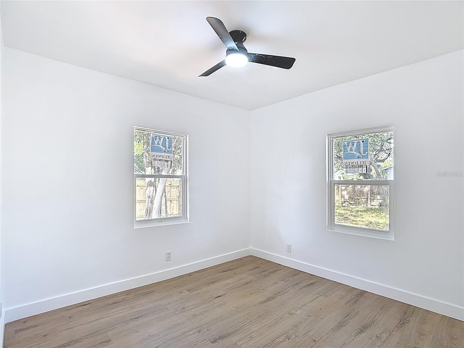 Single Family Residence at 402 E VIRGINIA AVE, TAMPA, photo 13 of 33