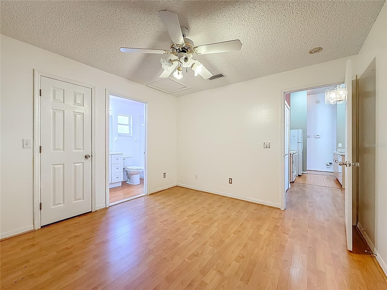 Single Family Residence at 1926 29TH AVE N, ST PETERSBURG, photo 15 of 41