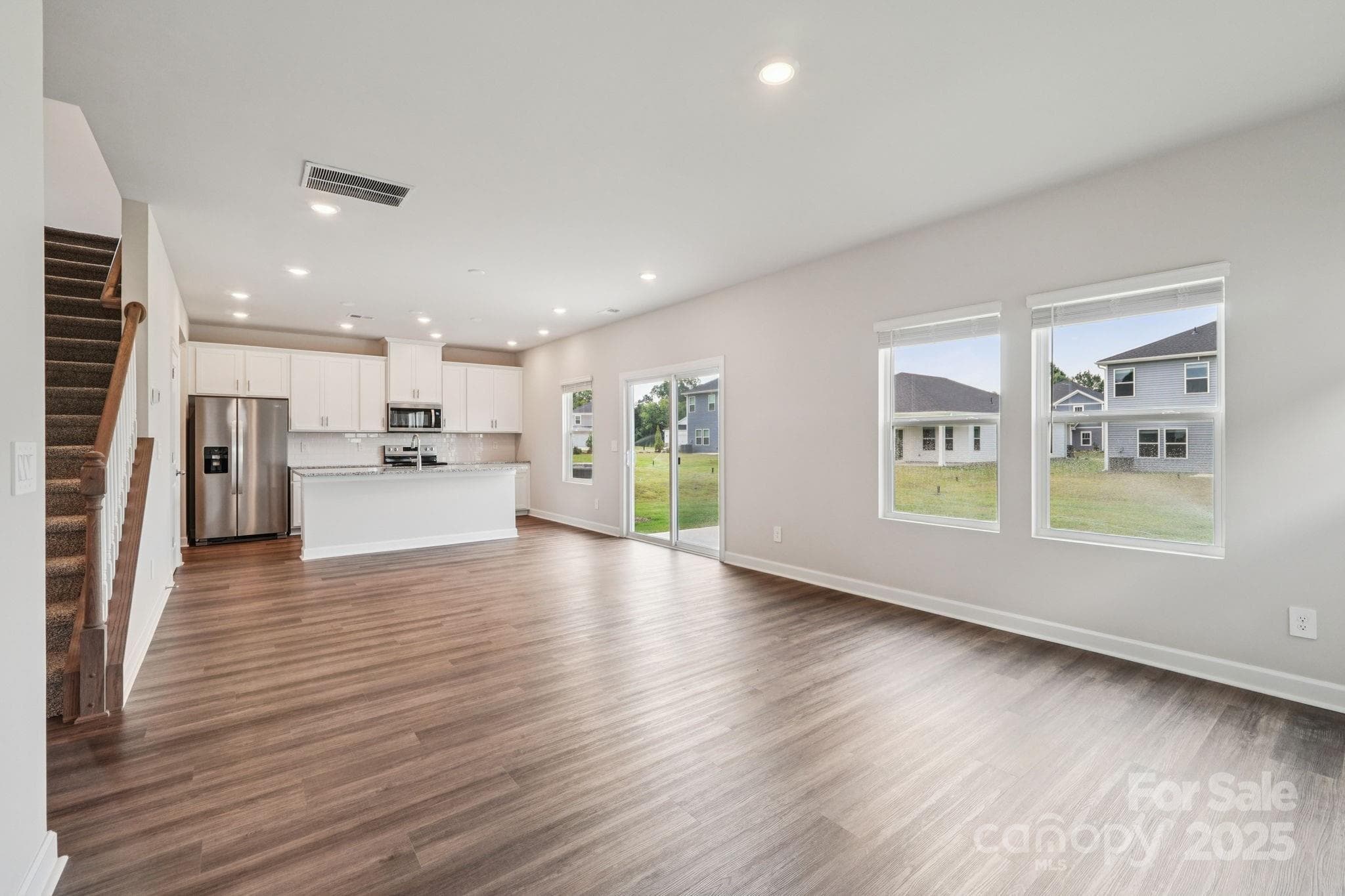 Single Family Residence at 2073 Sunflower Circle, Newton, photo 3 of 22