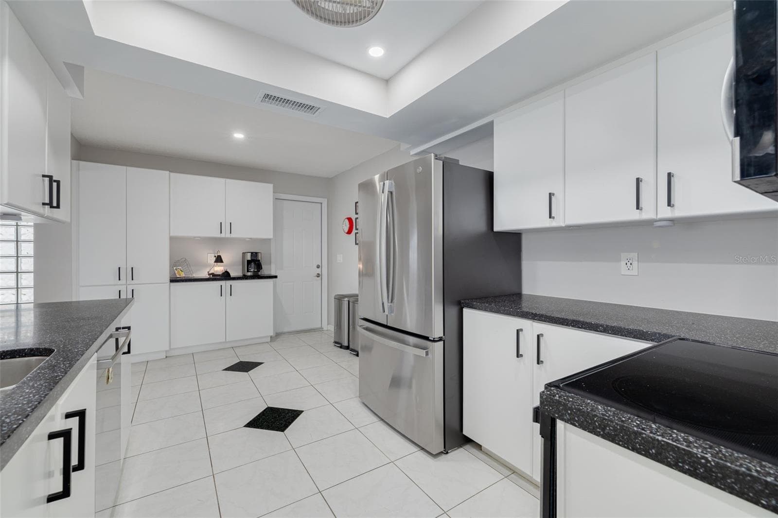 Single Family Residence at 9705 MAINLANDS BLVD W, PINELLAS PARK, photo 15 of 39