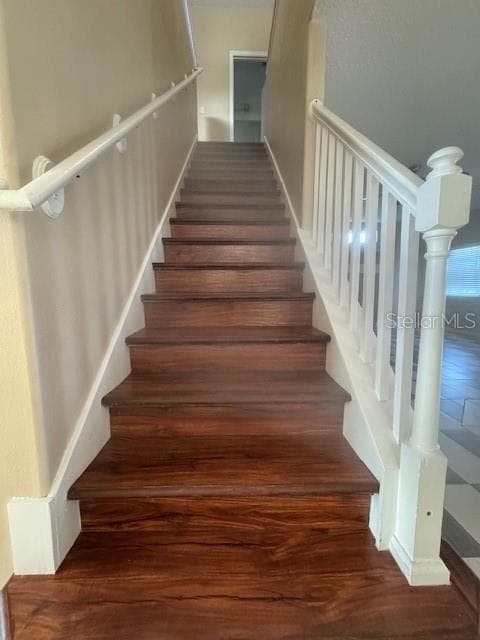 STAIRWAY - 386 HAVERSHAM RD, DELTONA