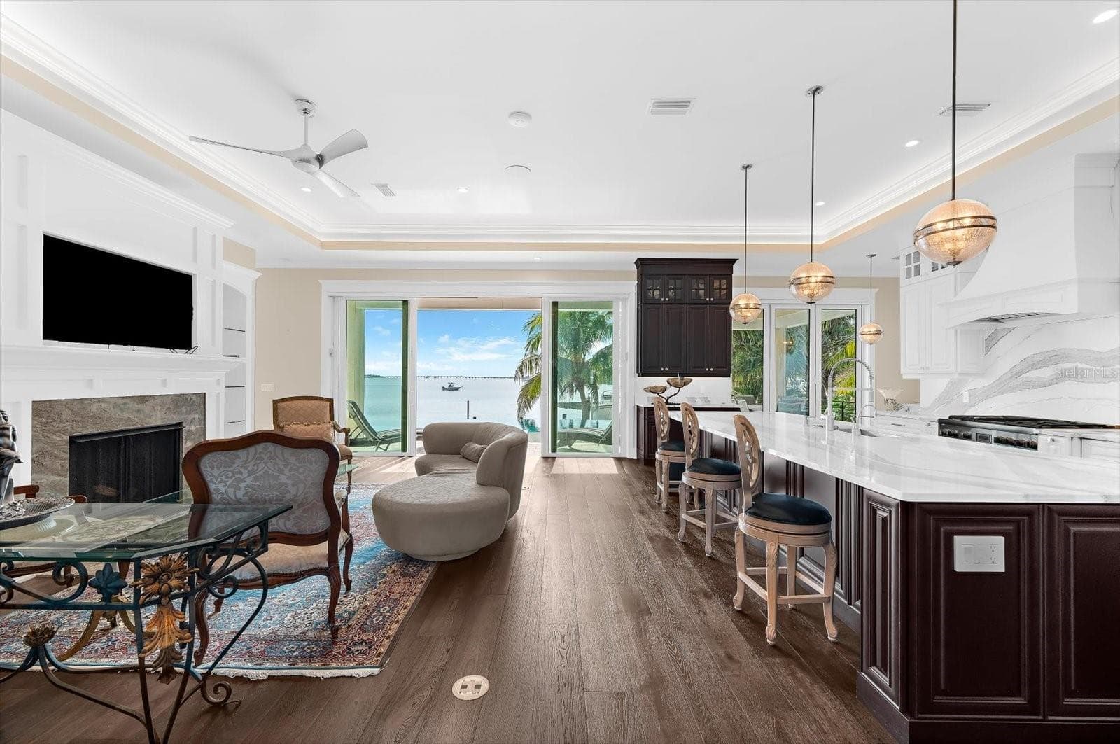Single Family Residence at 511 BAYVIEW DR, HOLMES BEACH, photo 13 of 94