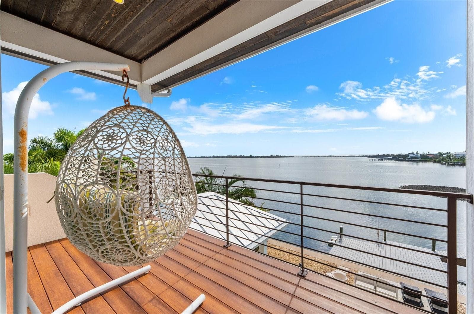 Single Family Residence at 511 BAYVIEW DR, HOLMES BEACH, photo 54 of 94