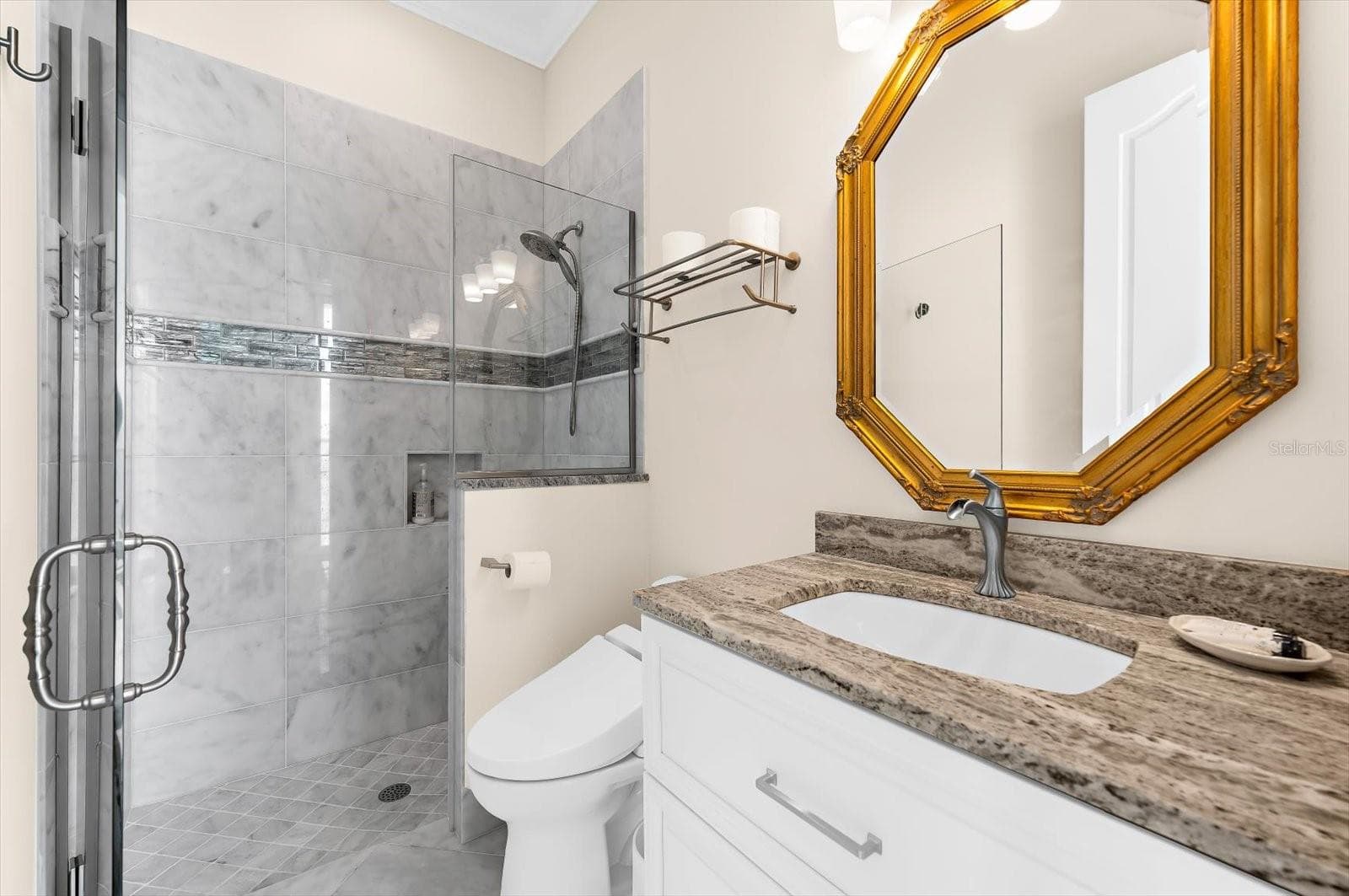 Single Family Residence at 511 BAYVIEW DR, HOLMES BEACH, photo 64 of 94