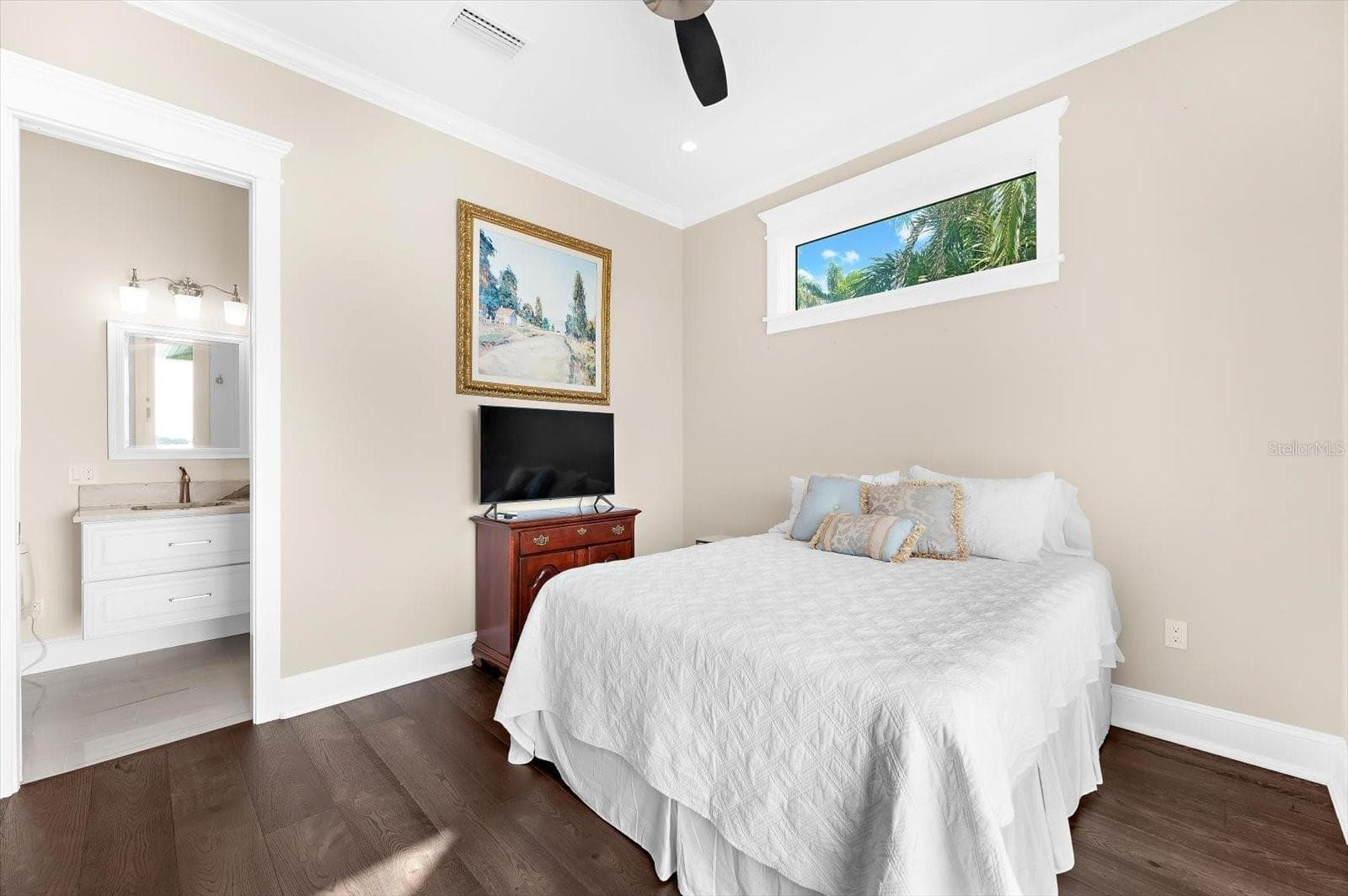 Single Family Residence at 511 BAYVIEW DR, HOLMES BEACH, photo 66 of 94