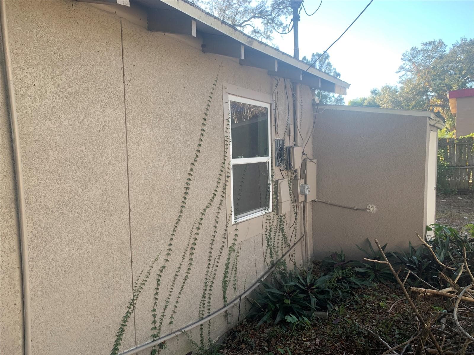 Single Family Residence at 1880 SYLVAN DR, CLEARWATER, photo 5 of 17