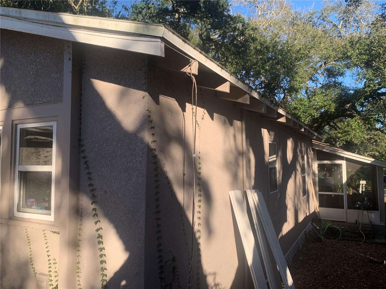 Single Family Residence at 1880 SYLVAN DR, CLEARWATER, photo 13 of 17