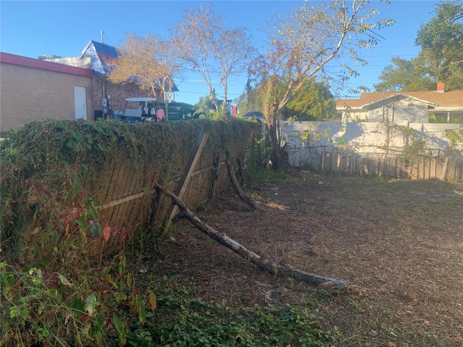 Single Family Residence at 1880 SYLVAN DR, CLEARWATER, photo 15 of 17