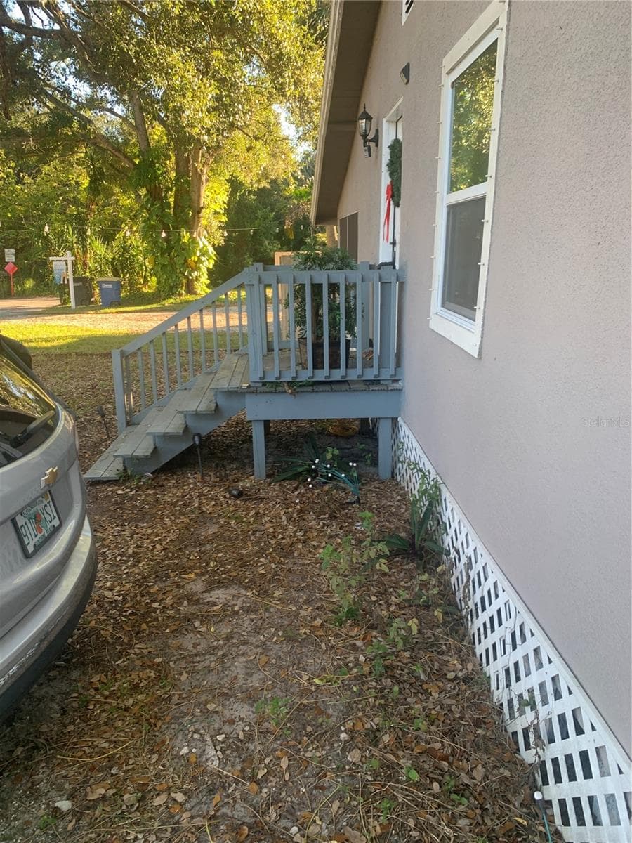 Single Family Residence at 1880 SYLVAN DR, CLEARWATER, photo 16 of 17