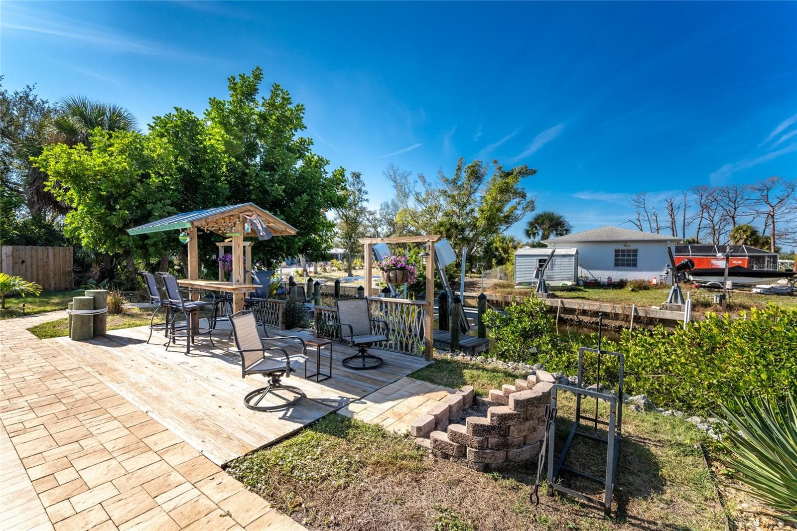 Pool Deck Sitting area - 501 CANAL WAY, NOKOMIS