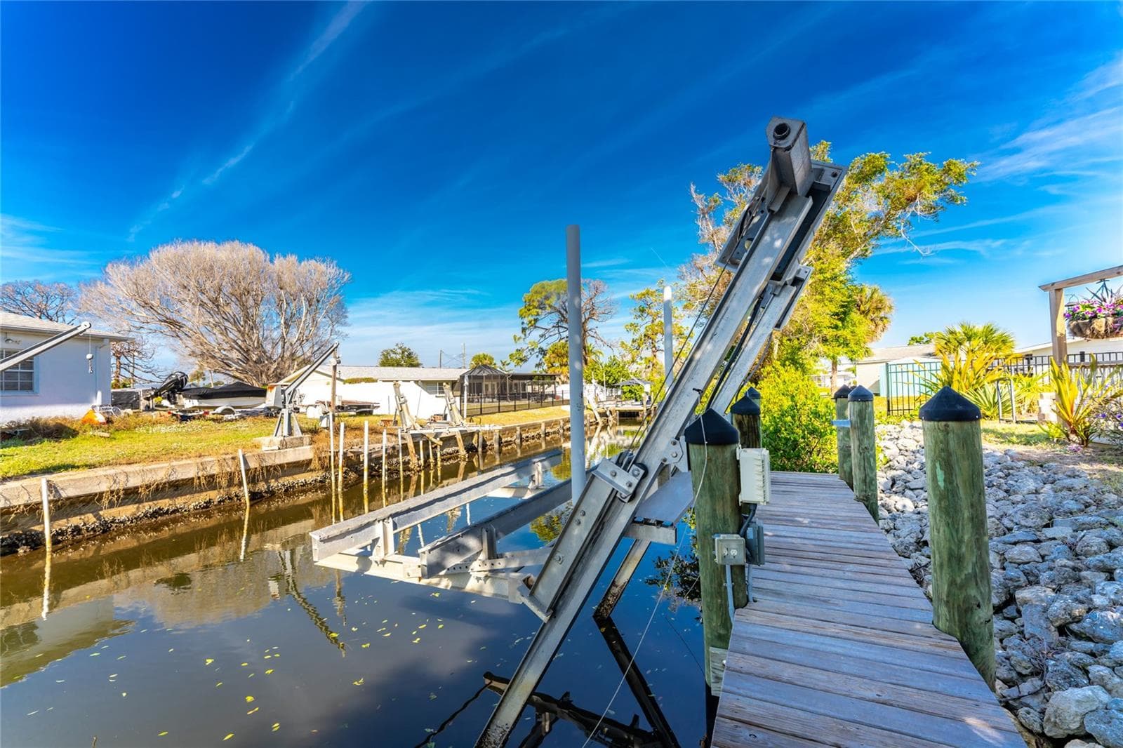 Boat Lift and Dock - 501 CANAL WAY, NOKOMIS