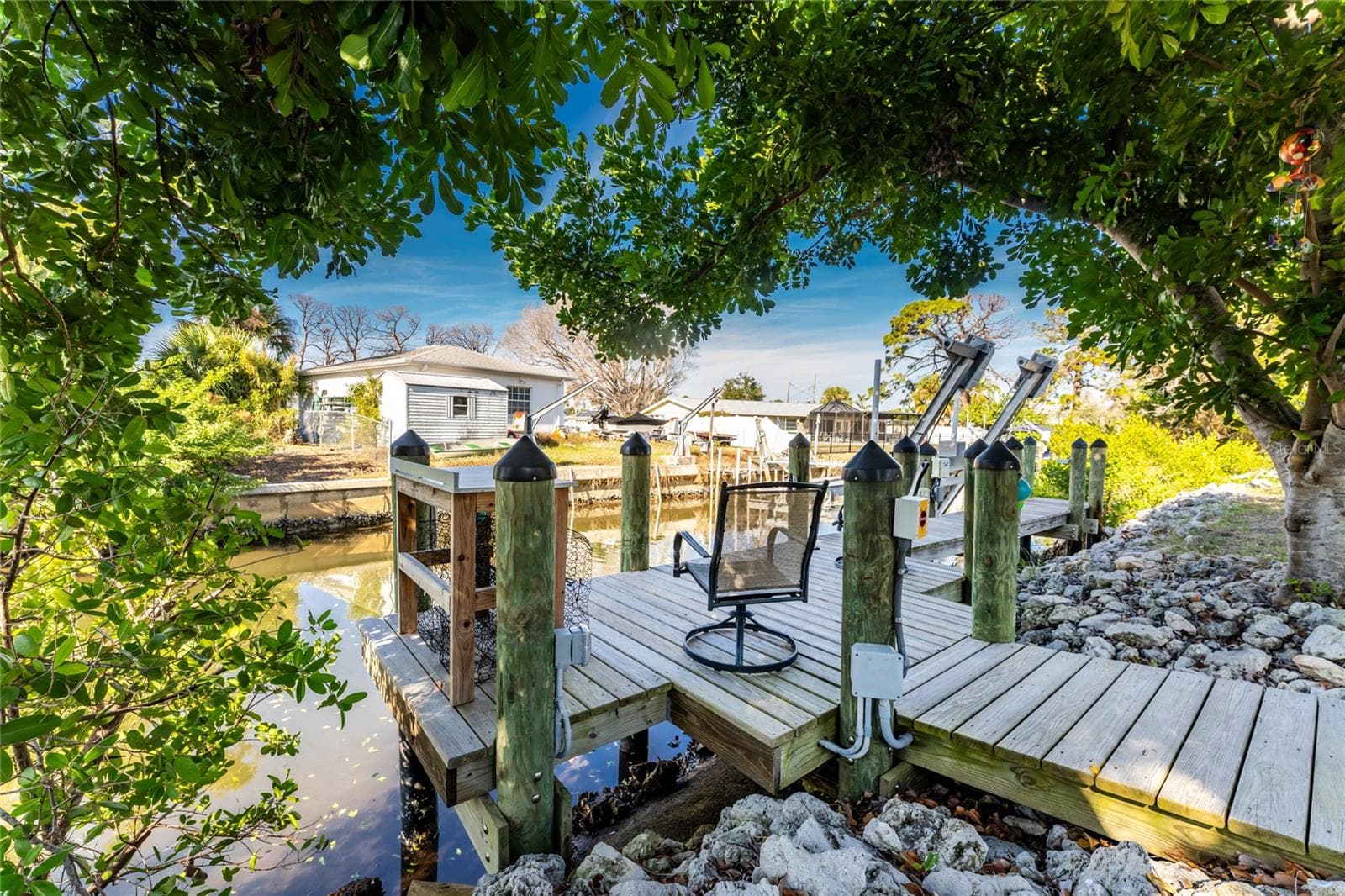 Dock and Boat Lift - 501 CANAL WAY, NOKOMIS