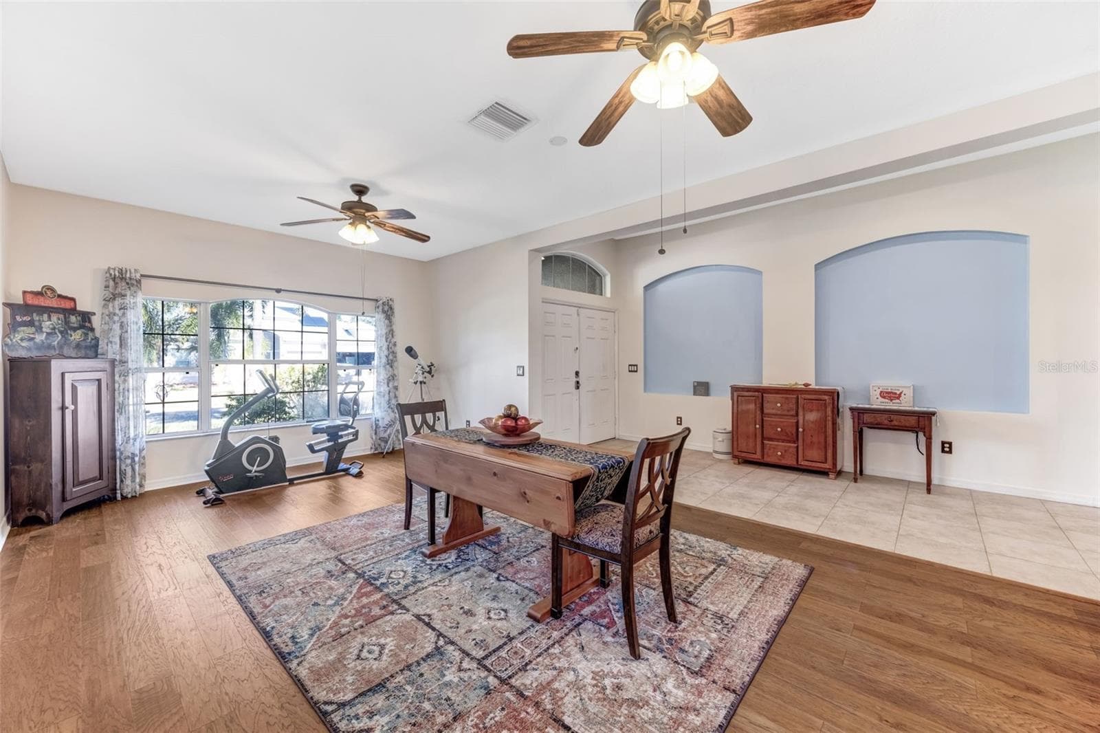 Single Family Residence at 1511 BONITA BLUFF CT, RUSKIN, photo 7 of 47