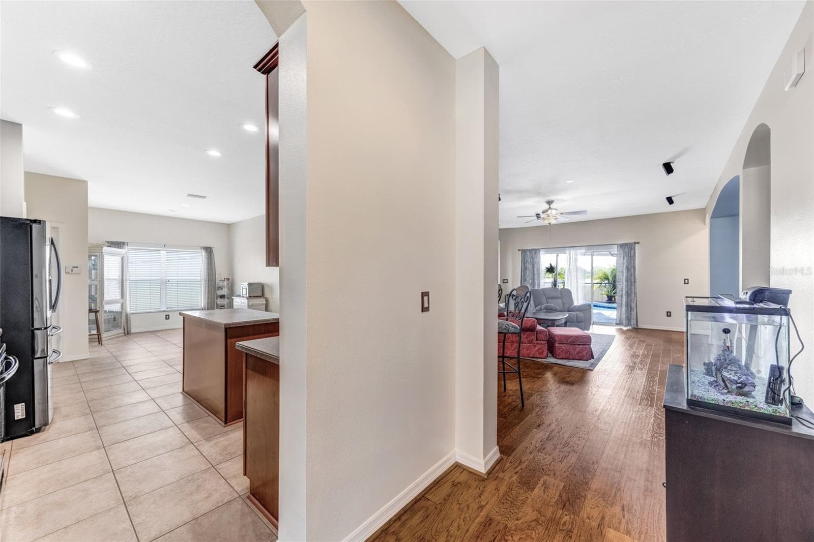 Single Family Residence at 1511 BONITA BLUFF CT, RUSKIN, photo 8 of 47