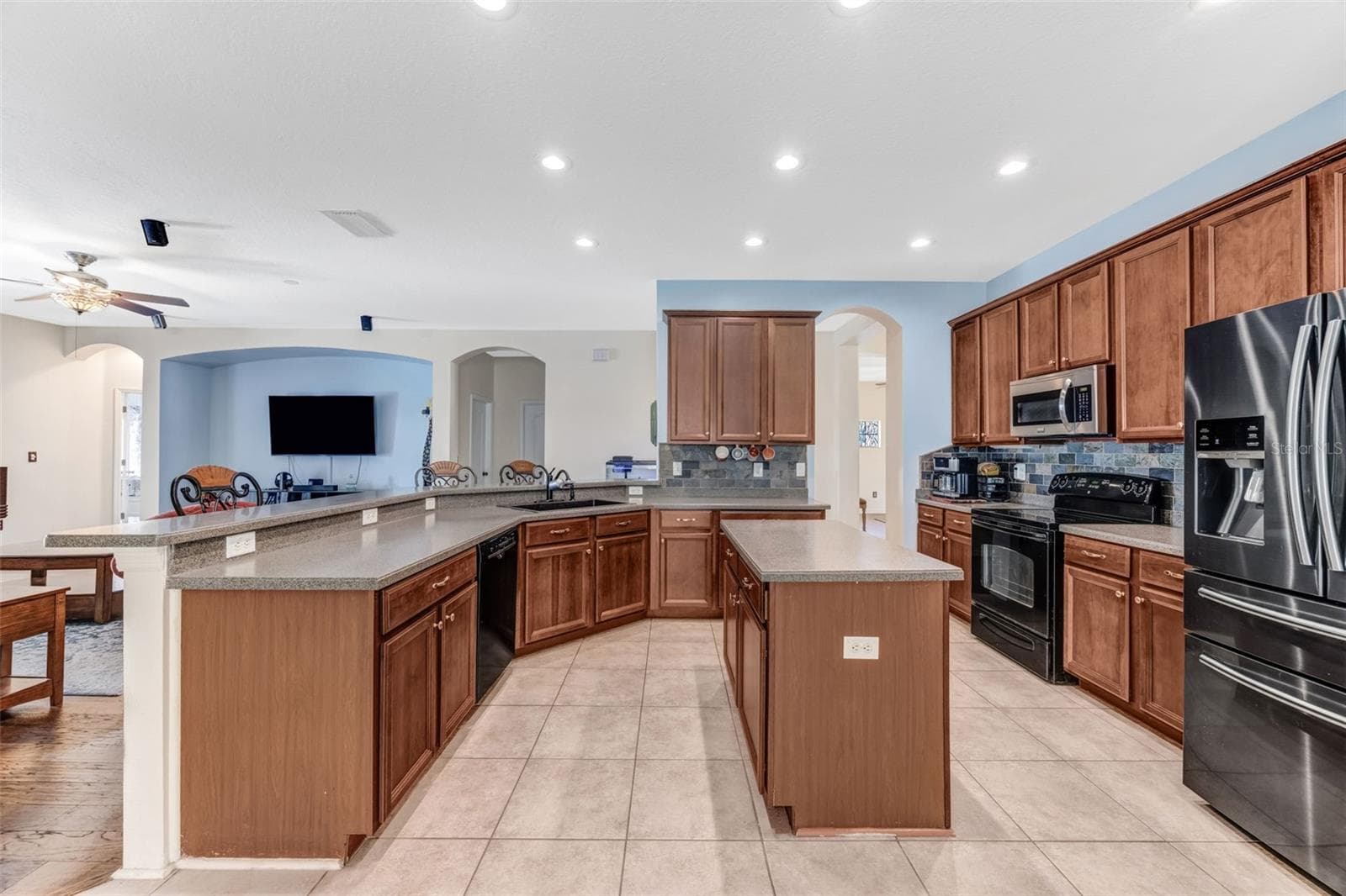 Single Family Residence at 1511 BONITA BLUFF CT, RUSKIN, photo 11 of 47