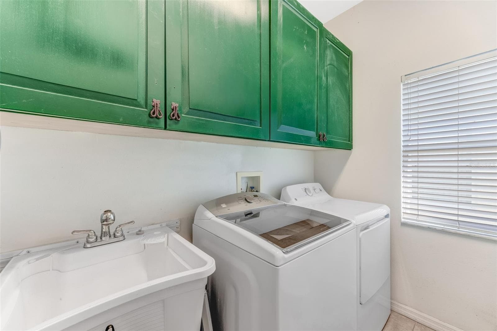 Single Family Residence at 1511 BONITA BLUFF CT, RUSKIN, photo 15 of 47