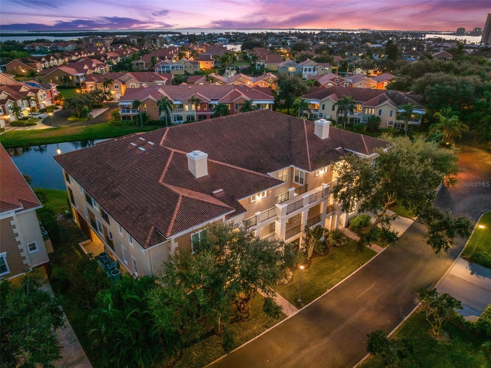 Condominium at 8 ACADEMY WAY S #123, ST PETERSBURG, photo 39 of 48