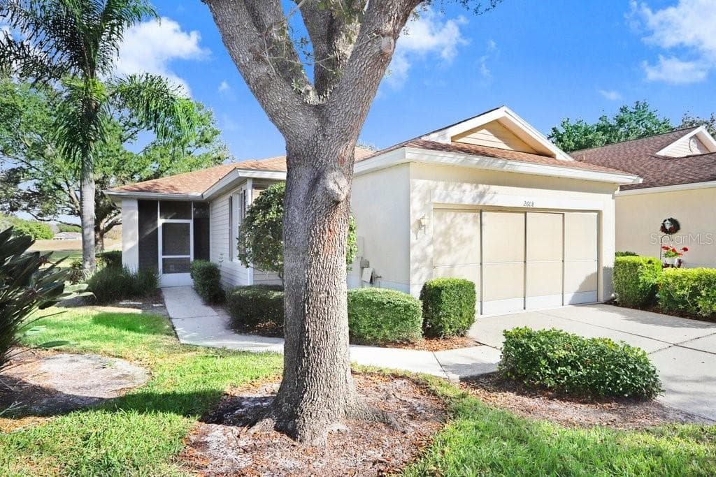 Condominium at 2608 NEWCOMB CT #2608, SUN CITY CENTER, photo 2 of 36