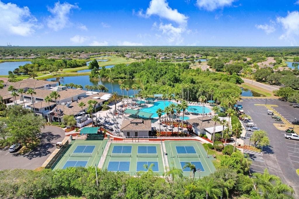 Condominium at 2608 NEWCOMB CT #2608, SUN CITY CENTER, photo 7 of 36