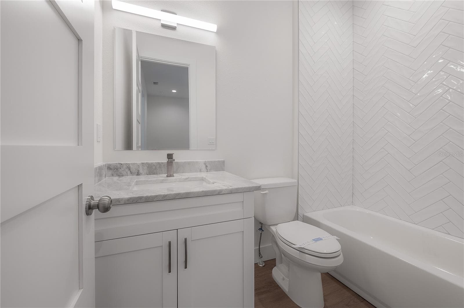 Bath 2 - 5530 N 9TH ST #3, TAMPA