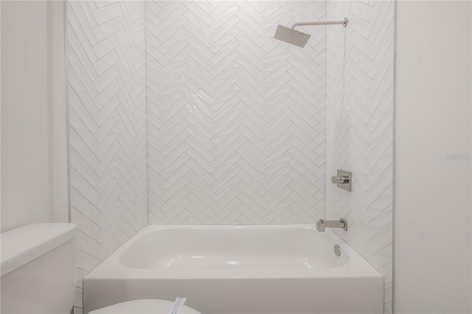Bath 2 - 5530 N 9TH ST #3, TAMPA