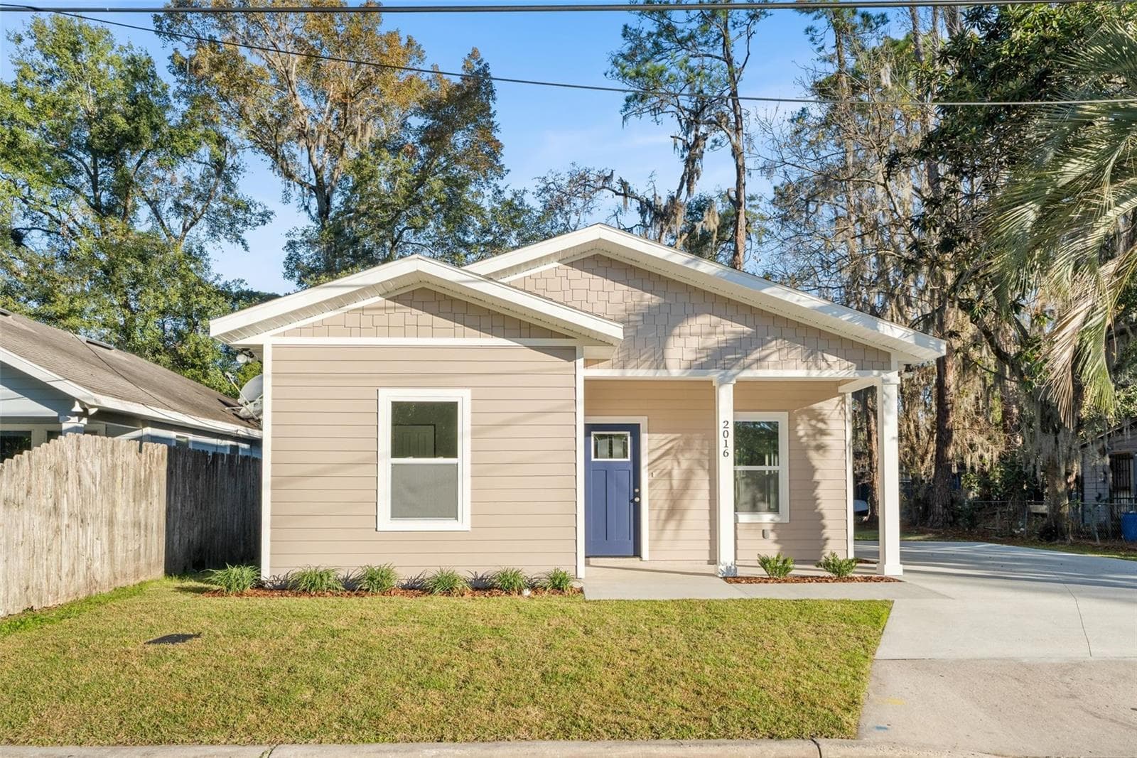 2016 NE 3RD AVE