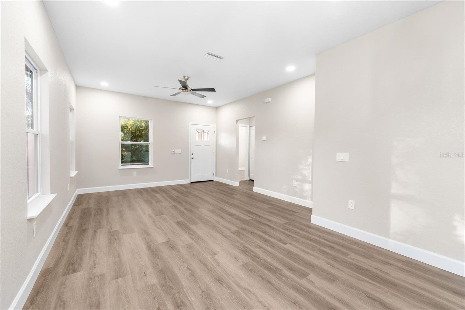 Single Family Residence at 2016 NE 3RD AVE, GAINESVILLE, photo 9 of 35