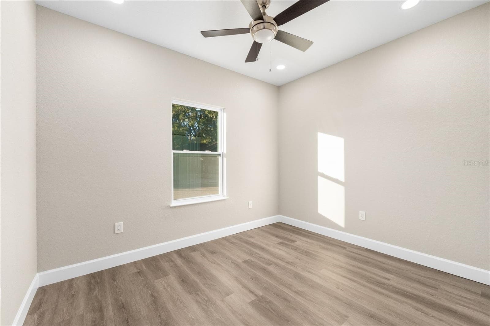 Single Family Residence at 2016 NE 3RD AVE, GAINESVILLE, photo 18 of 35