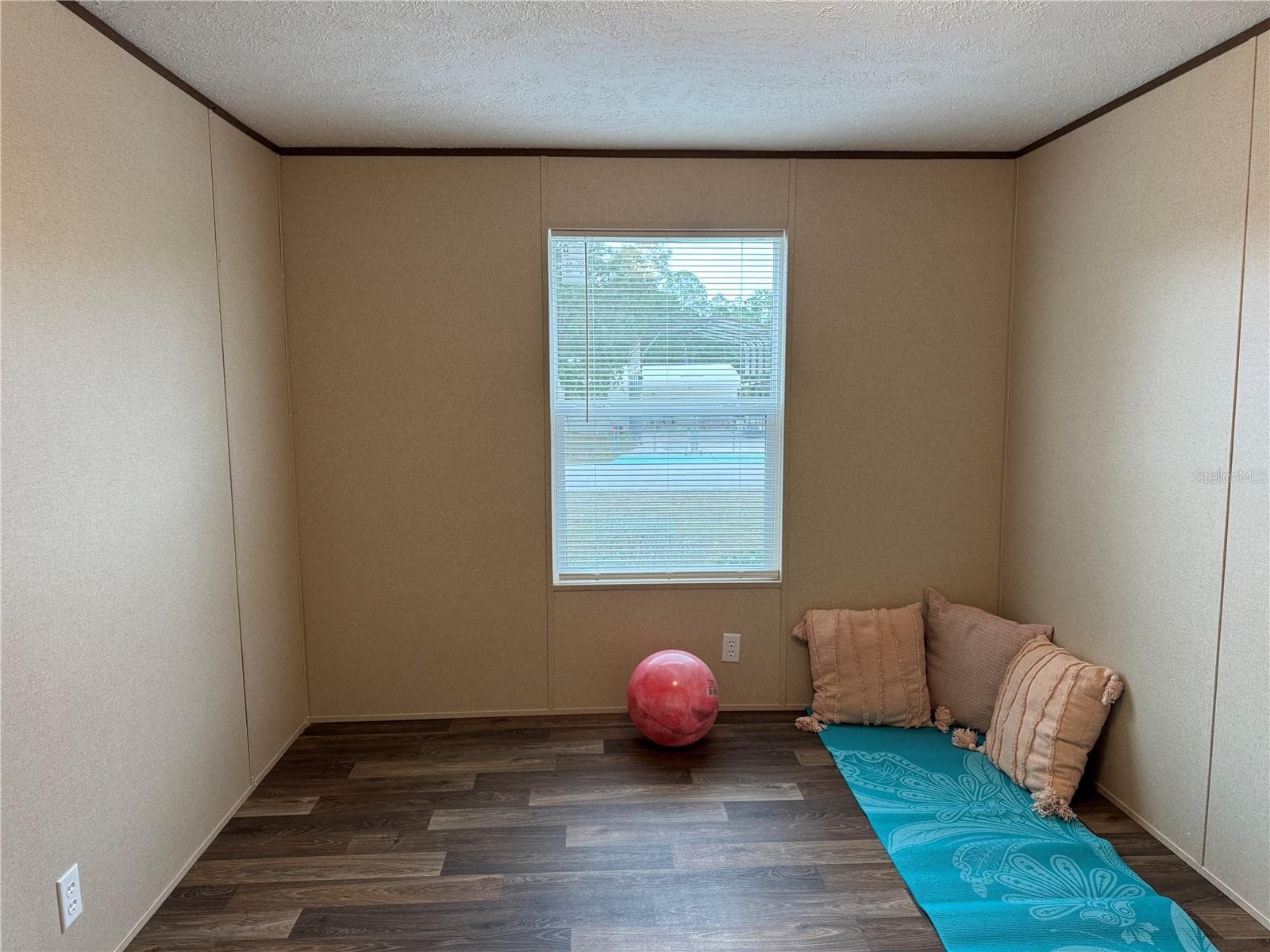 Manufactured Home at 18472 SE 58TH PL, OCKLAWAHA, photo 14 of 37