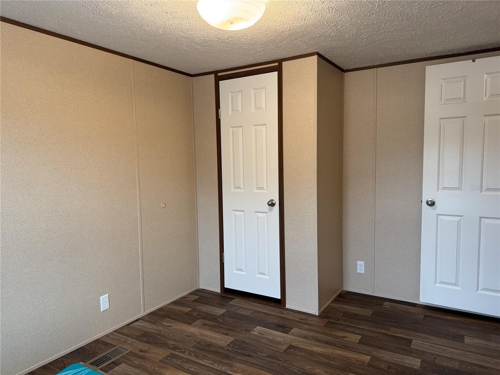 Manufactured Home at 18472 SE 58TH PL, OCKLAWAHA, photo 15 of 37