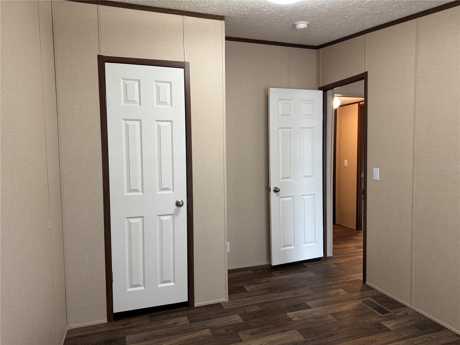 Manufactured Home at 18472 SE 58TH PL, OCKLAWAHA, photo 19 of 37