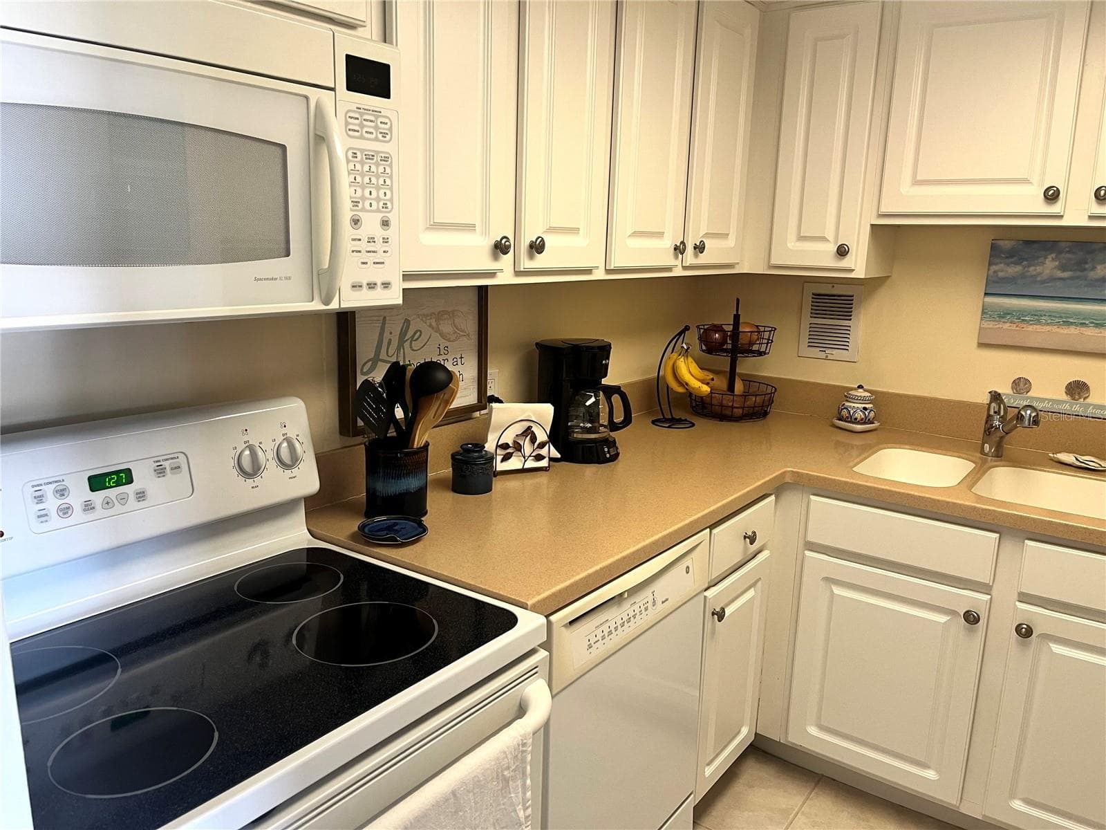 Condominium at 880 MANDALAY AVE #S806, CLEARWATER BEACH, photo 26 of 61