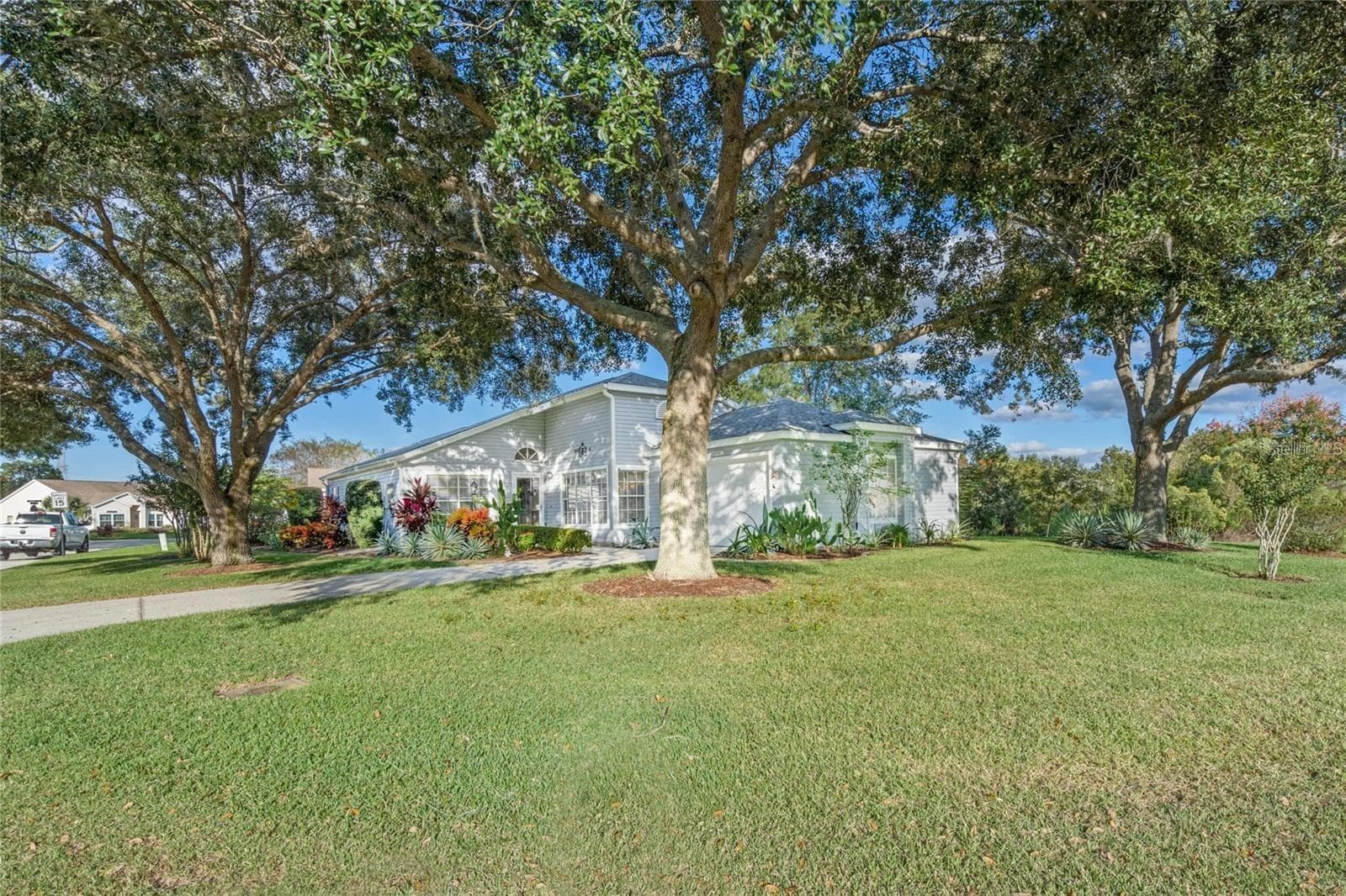 25300 HIBISCUS ST