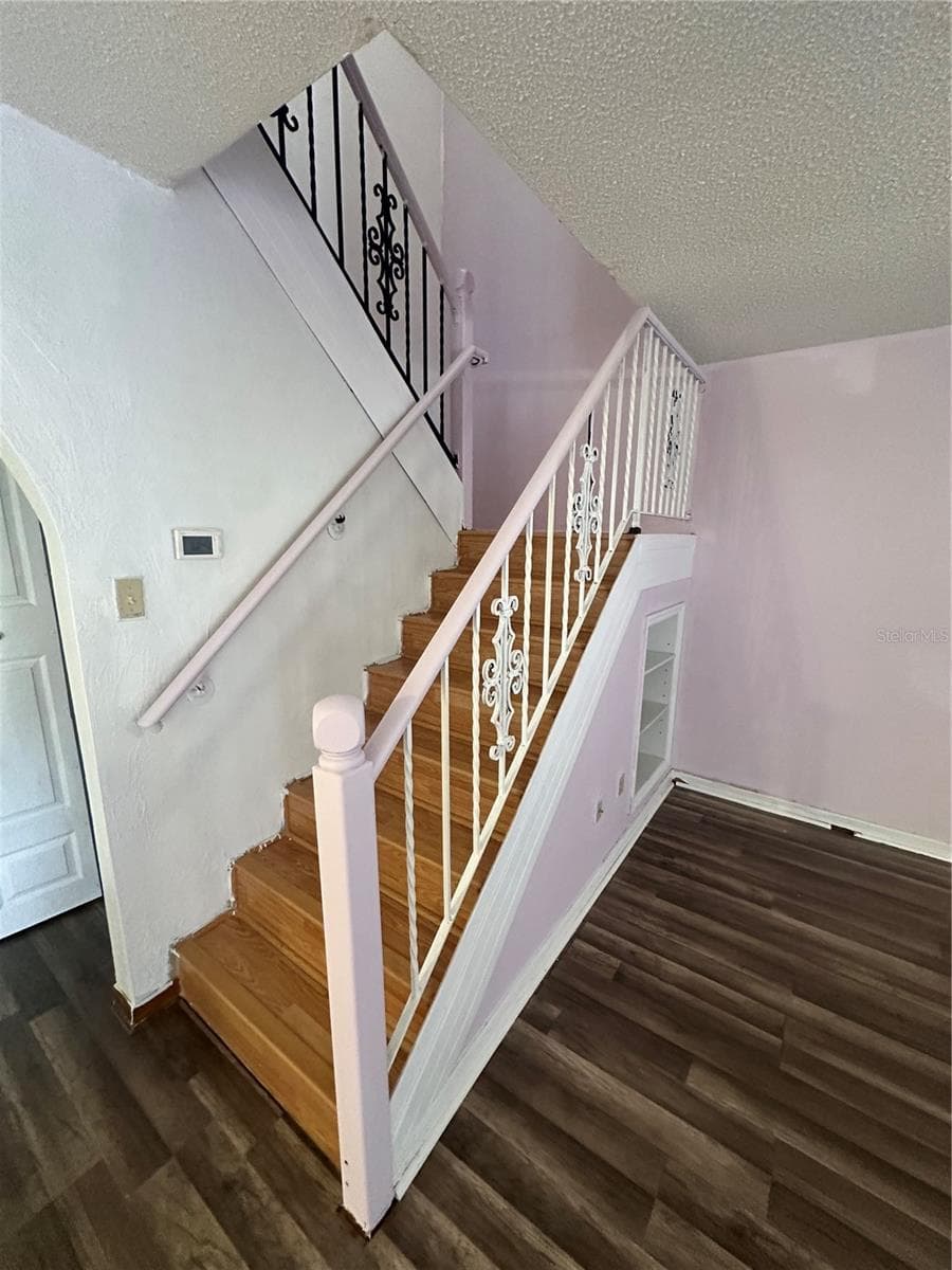 Townhouse at 2016 OAK MEADOW CIR, SOUTH DAYTONA, photo 5 of 28