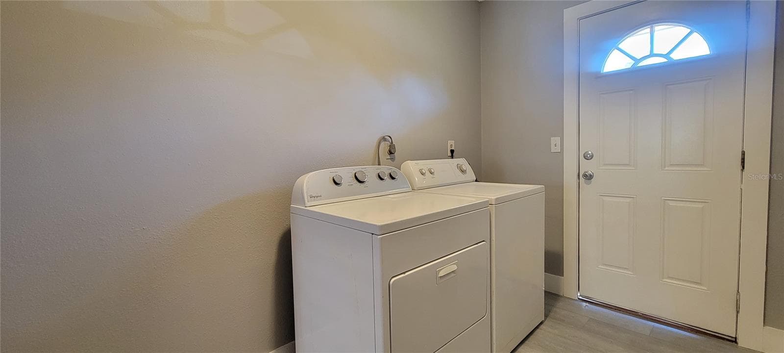 Duplex at 6627 S WEST SHORE BLVD, TAMPA, photo 5 of 22