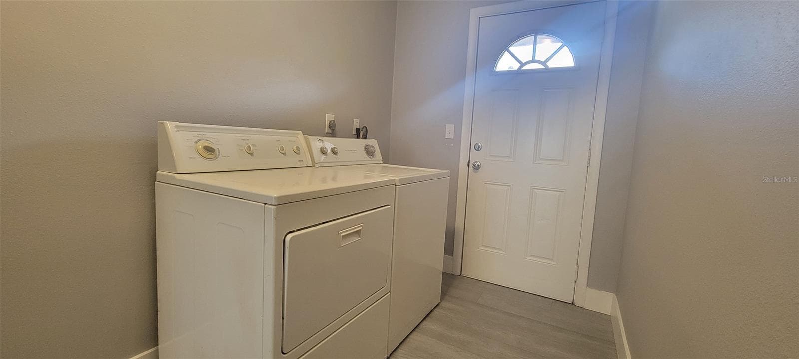 Duplex at 6625 S WEST SHORE BLVD, TAMPA, photo 14 of 23