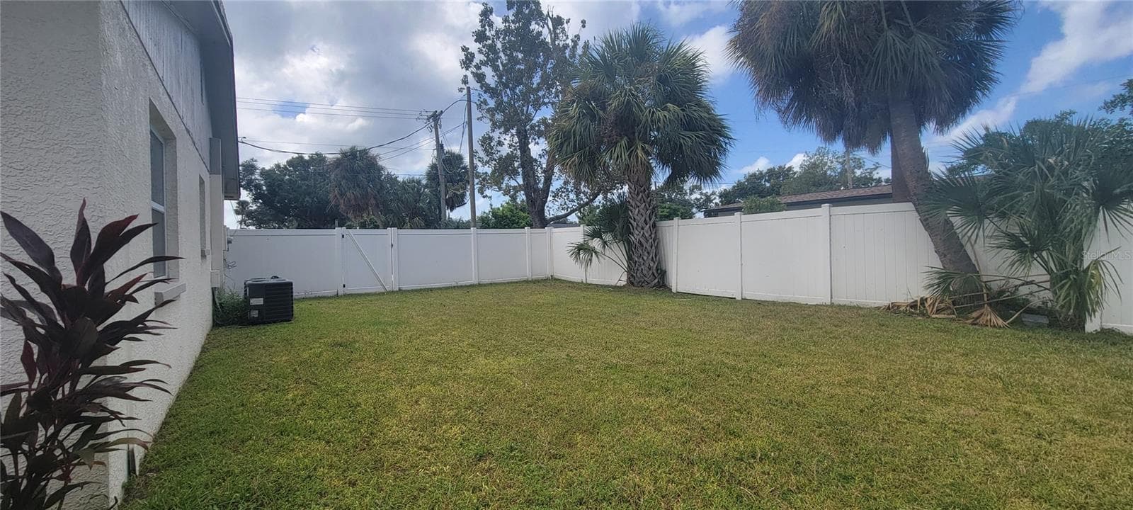 Duplex at 6625 S WEST SHORE BLVD, TAMPA, photo 16 of 23