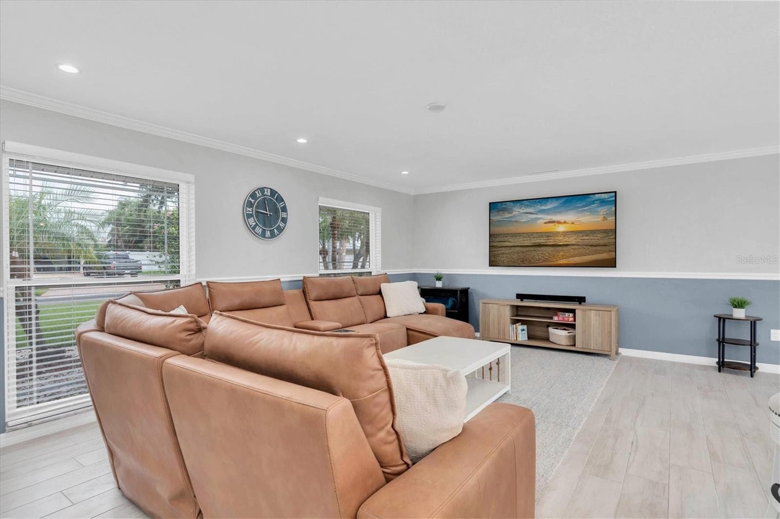 Great room - 4200 46TH AVE S, ST PETERSBURG