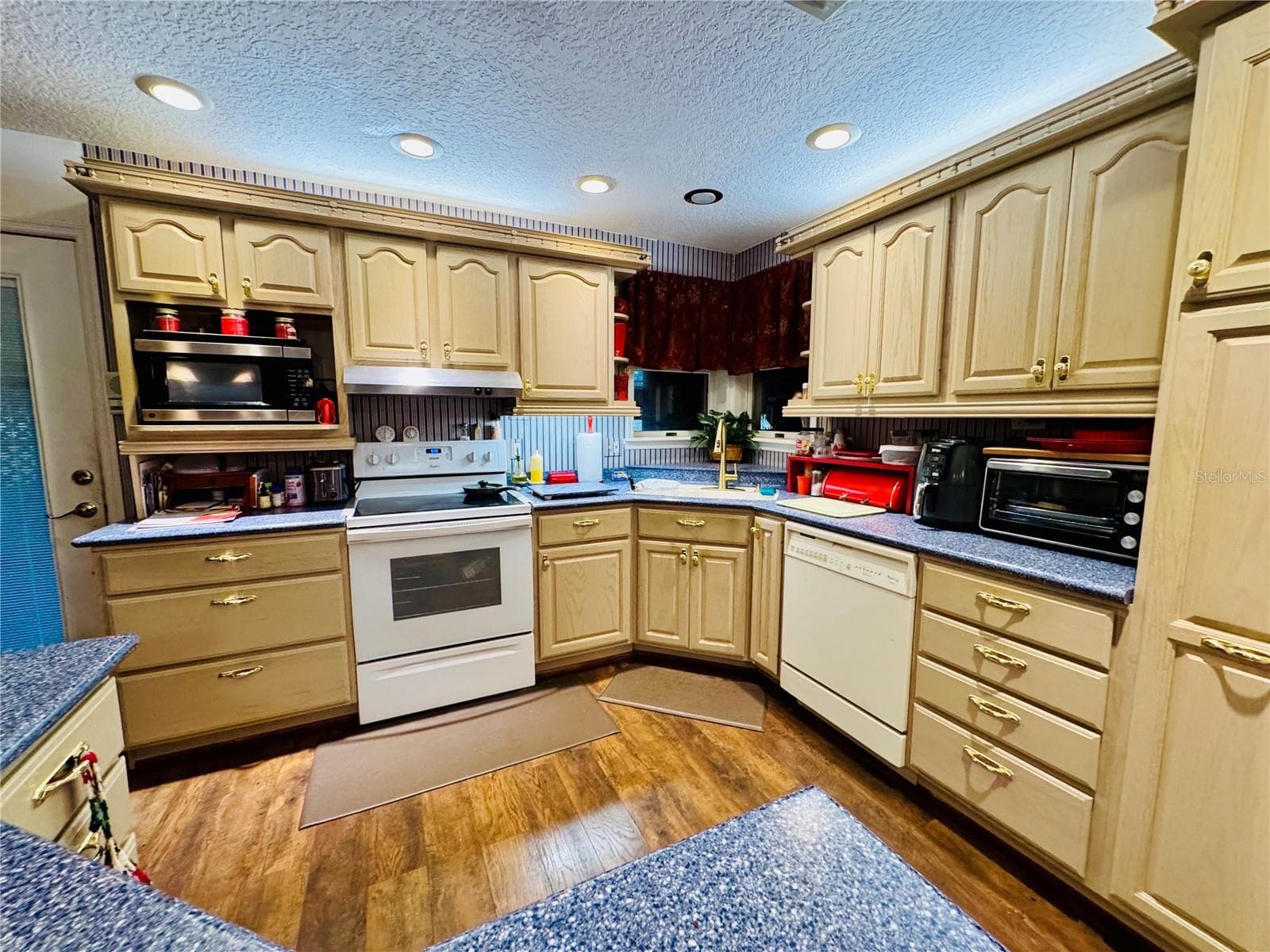 Single Family Residence at 17725 POWERLINE RD, DADE CITY, photo 23 of 48
