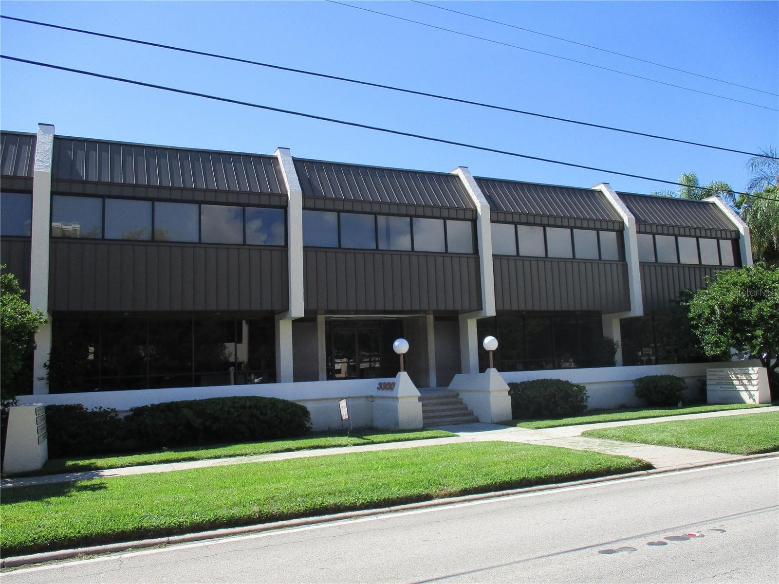 3300 HENDERSON BLVD #202, 203