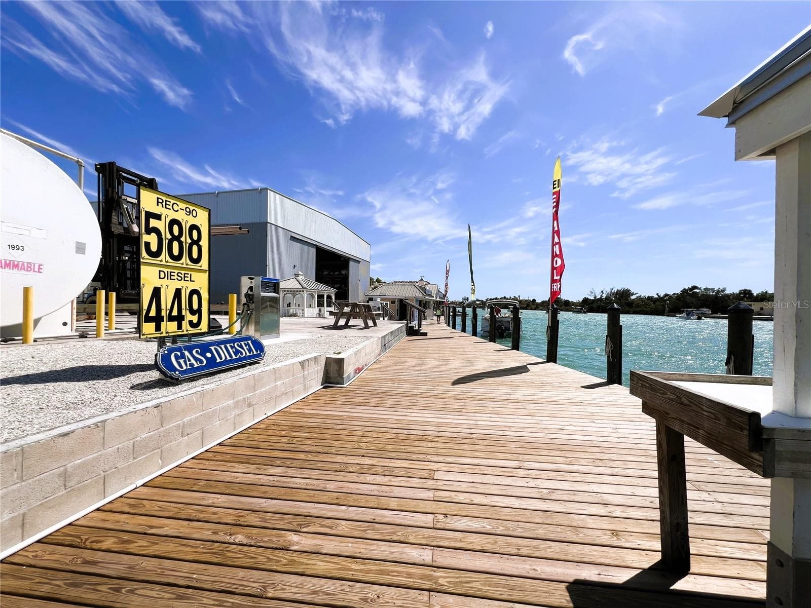 Dock-Rackominium at 100 CIRCUIT RD #N18, NOKOMIS, photo 15 of 21