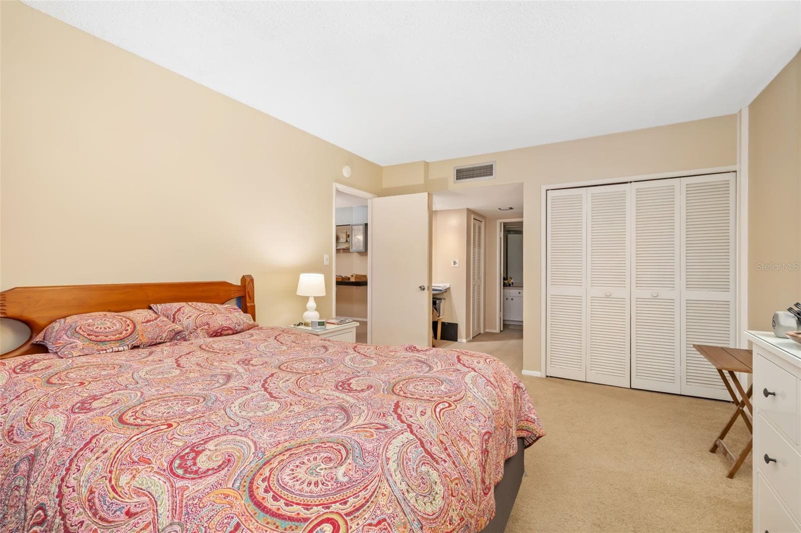 Condominium at 7461 W COUNTRY CLUB DR #404, SARASOTA, photo 23 of 48