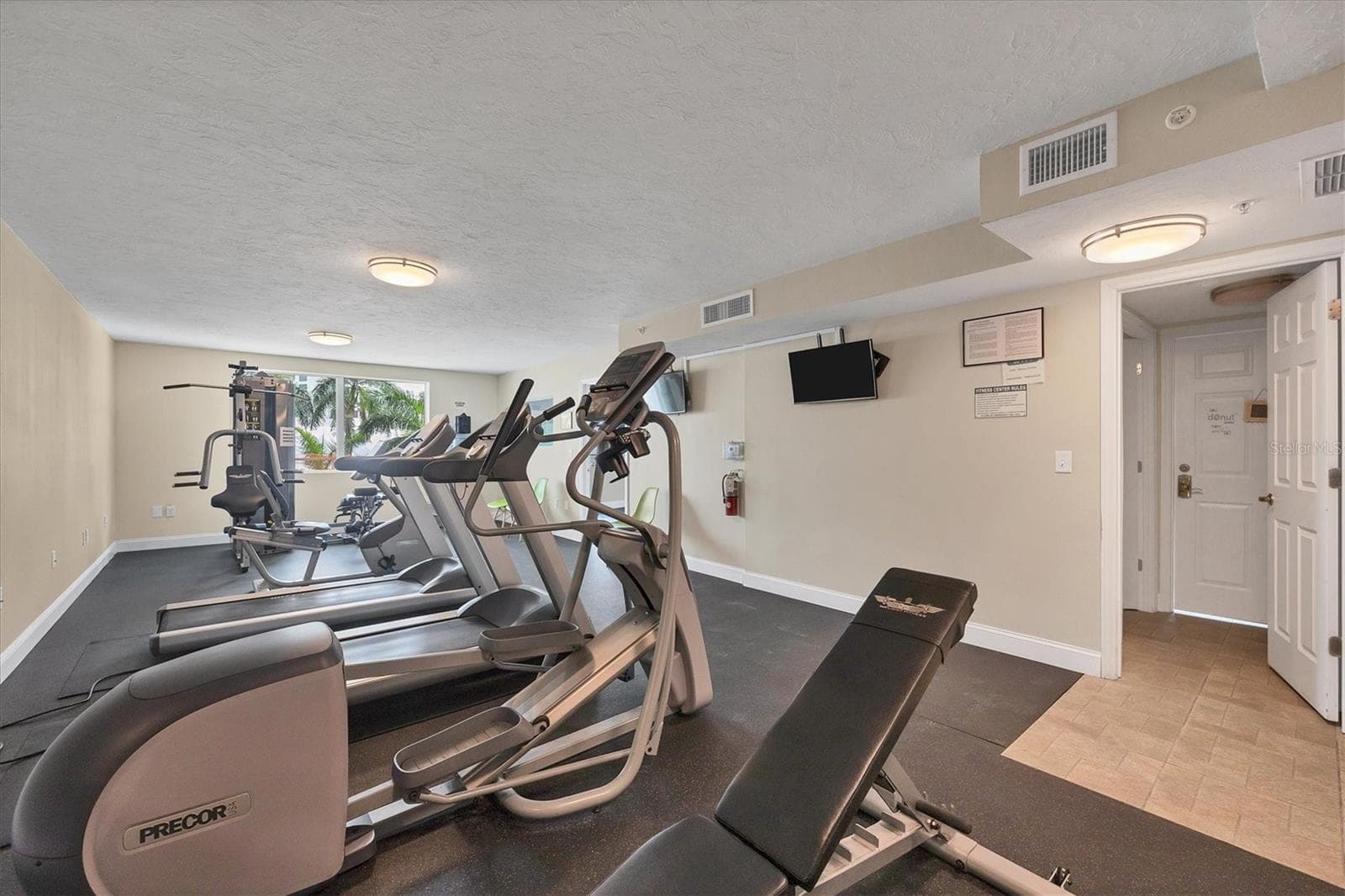 Condominium at 101 S GULFSTREAM AVE #15E, SARASOTA, photo 25 of 53