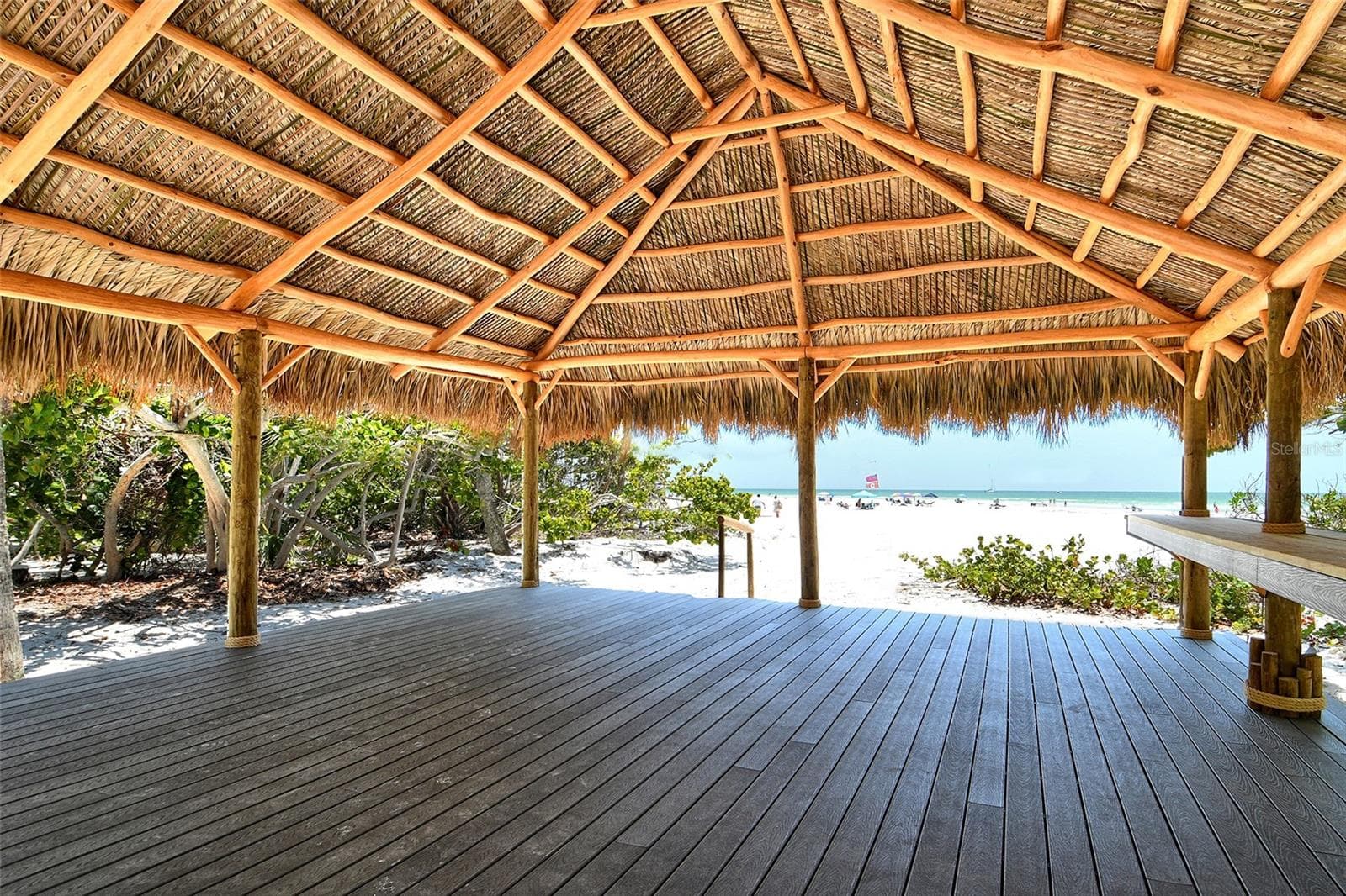 Tiki Hut. - 101 WHISPERING SANDS DR #107, SARASOTA