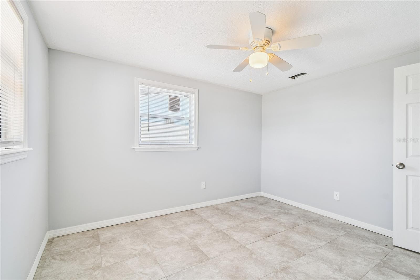 Single Family Residence at 13606 ALLYN DR, HUDSON, photo 26 of 47