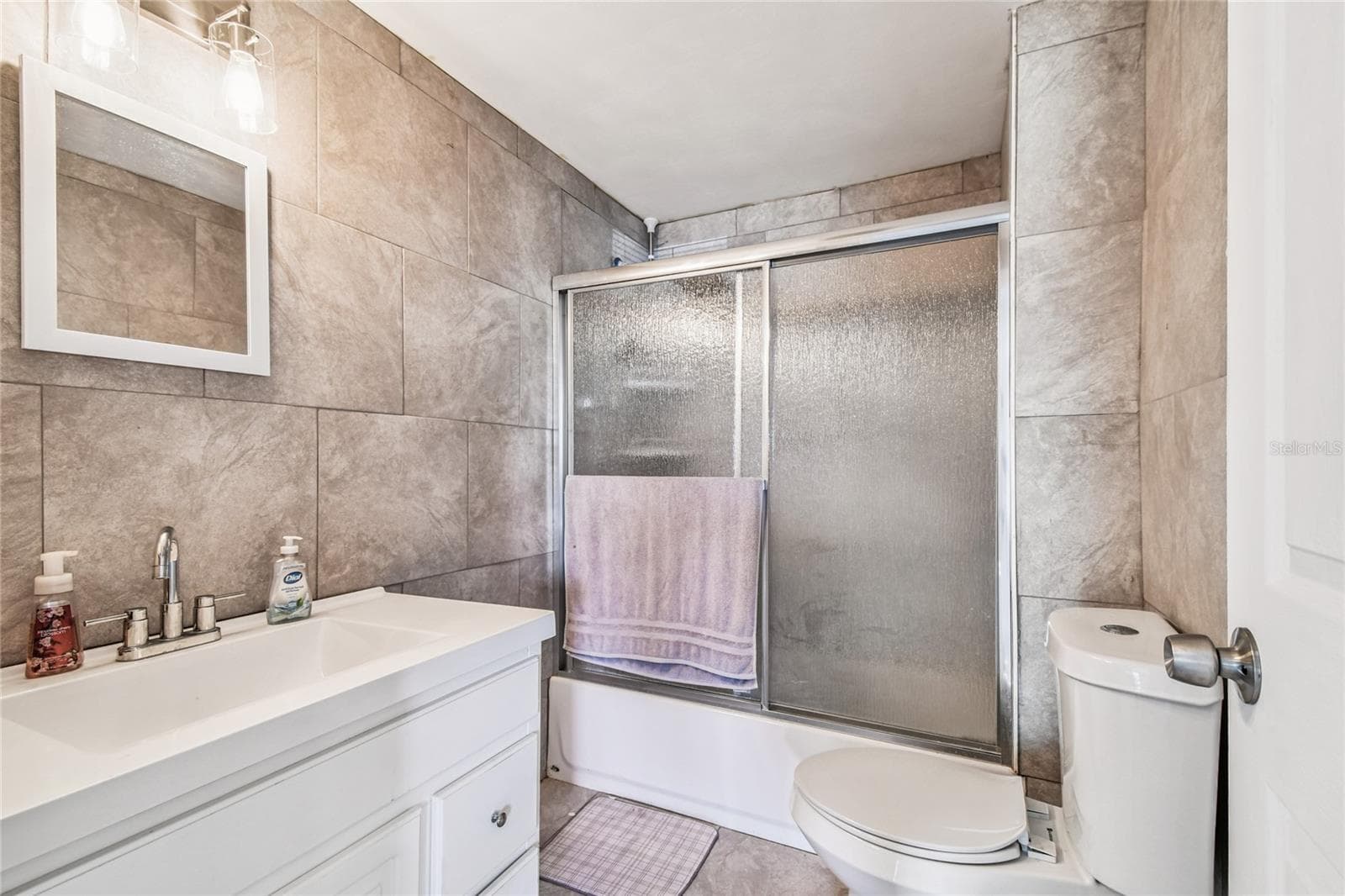 Single Family Residence at 13606 ALLYN DR, HUDSON, photo 27 of 47