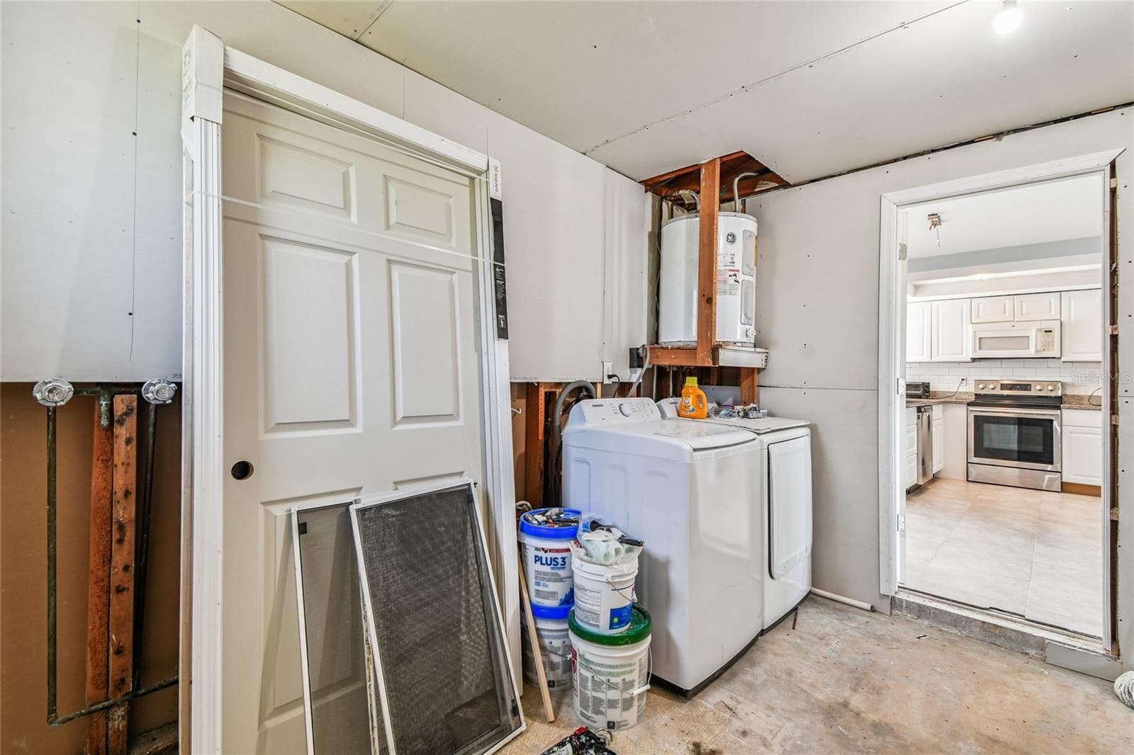 Single Family Residence at 13606 ALLYN DR, HUDSON, photo 39 of 47